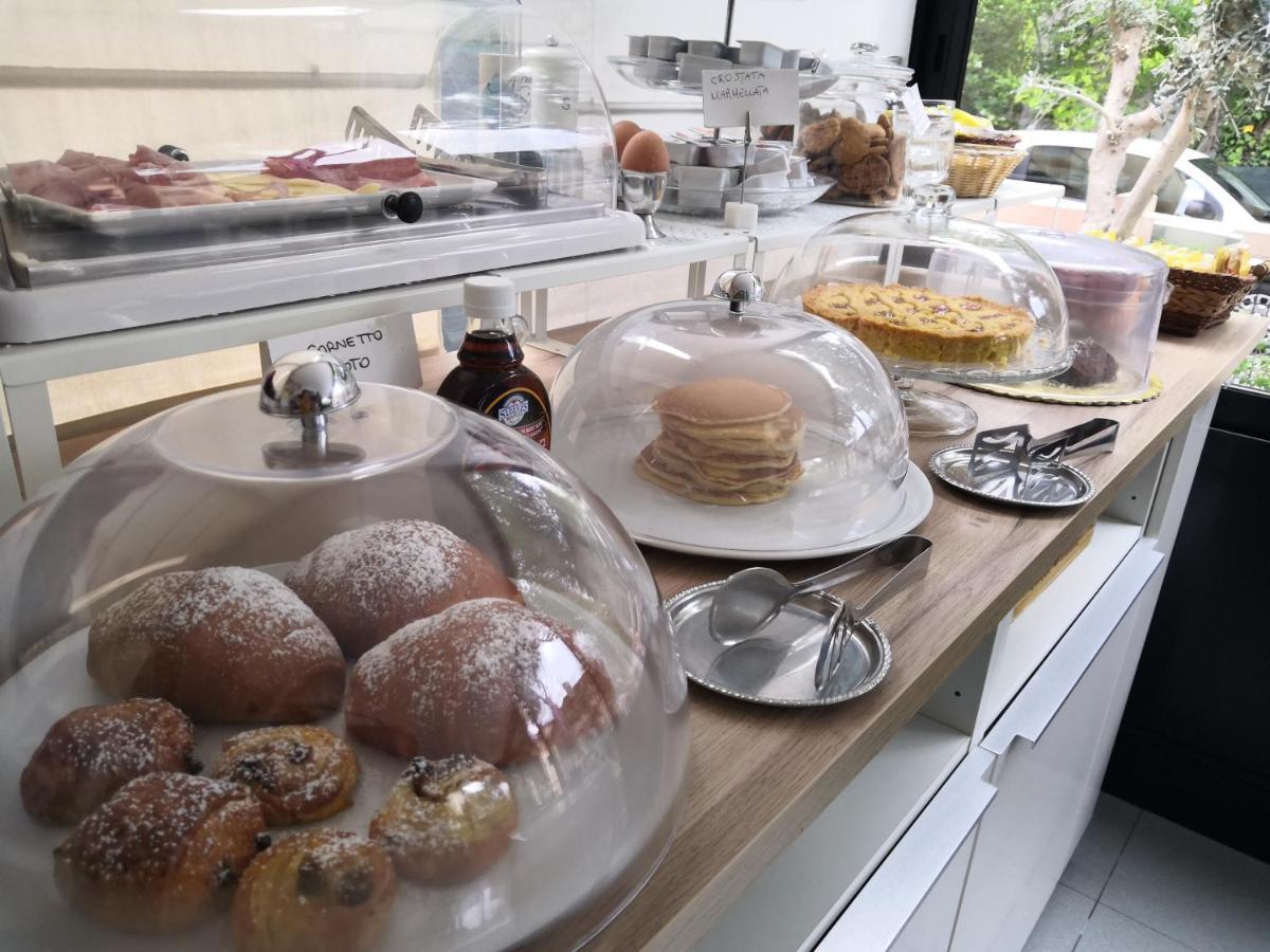 Hotel Iride Suite & Breakfast- Ideale Per Famiglie E Coppie Riccione Kültér fotó