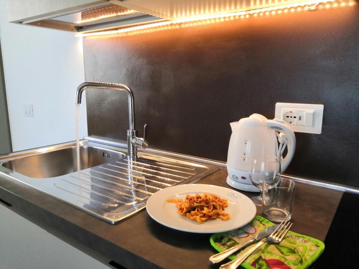 Hotel Iride Suite & Breakfast- Ideale Per Famiglie E Coppie Riccione Kültér fotó